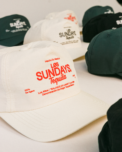 The Hecho Cap - Bone/Red